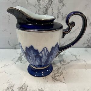 *Vintage* Bombay Asian Garden Blue & White Creamer